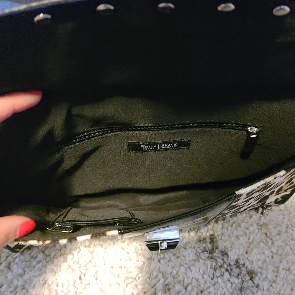 NWOT White House Black Market Haircalf Animal Print Clutch - Picture 6 of 9